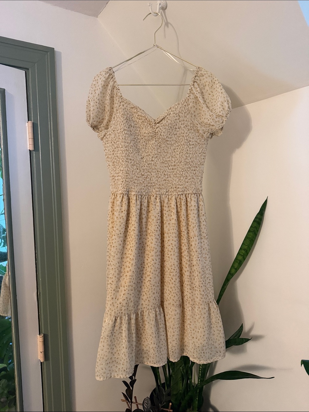 Jessica Simpson Cream Ditsy Floral Midi Dress